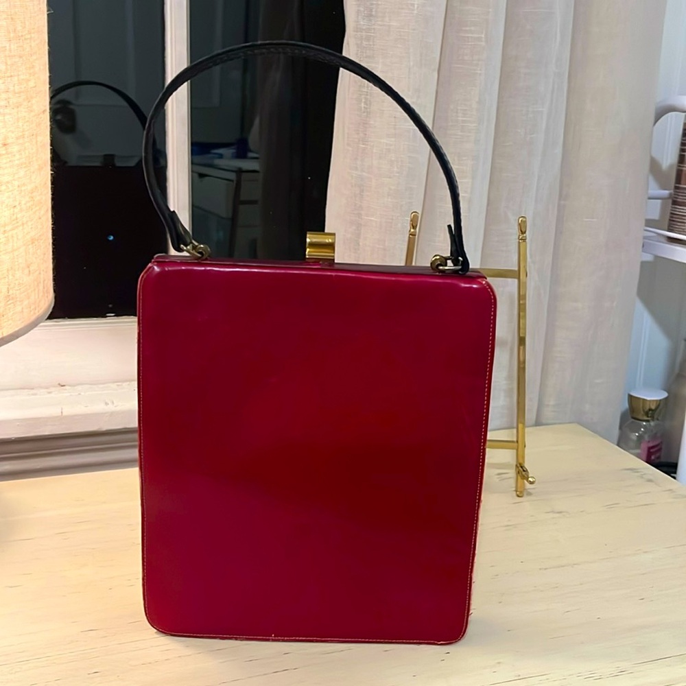 Vintage Two Toned Talon Red Leather Square Bag with Black Strap.   STUNNING